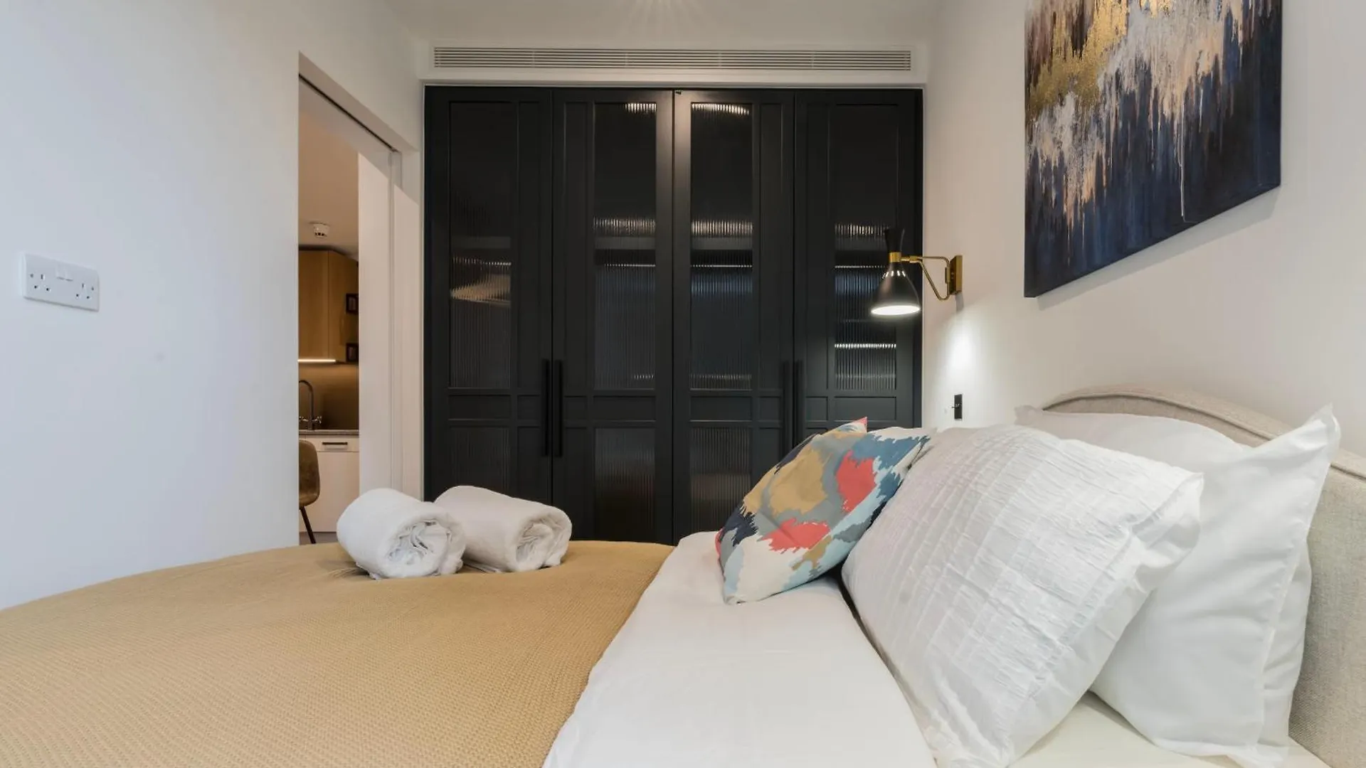 Luxury Flat Next Tower Bridge 1 Apartment London United Kingdom